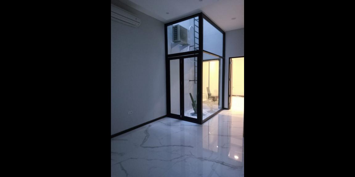 Rumah Baru Gress Lokasi Mulyosari Surabaya Timur Rumah Baru Gress Lokasi Mulyosari Surabaya Timur