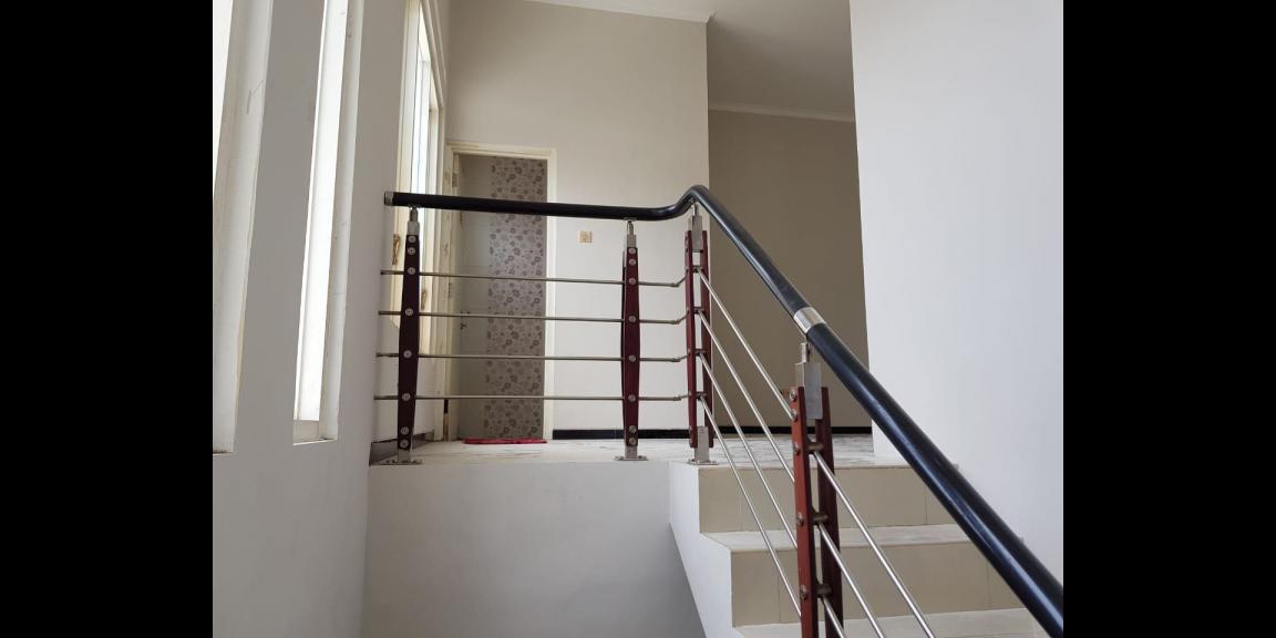 Rumah Minimalis Modern 2 Lantai Siap Huni Lokasi Ketintang Surabaya Selatan Rumah Minimalis Modern 2 Lantai Siap Huni Lokasi Ketintang Surabaya Selatan