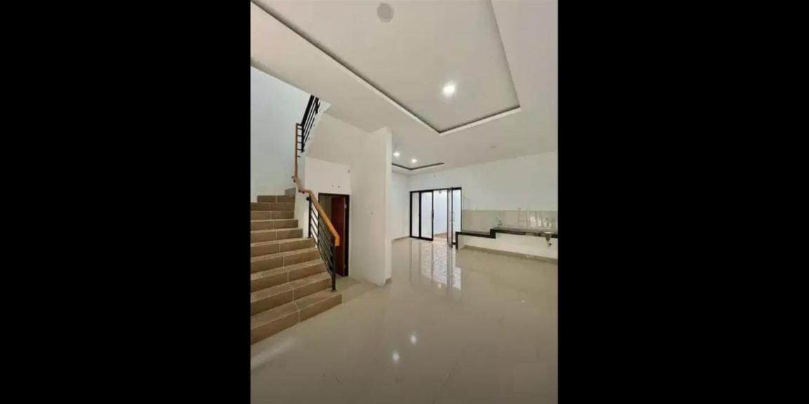 Rumah Baru Gress di Tengah Kota Lokasi Klampis Semolo Tengah Surabaya Rumah Baru Gress di Tengah Kota Lokasi Klampis Semolo Tengah Surabaya