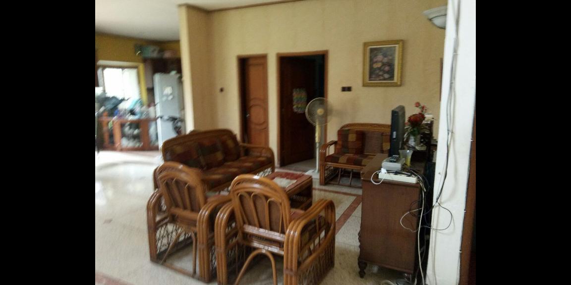 Rumah Luas Istimewa Full Jati Lokasi Gayungsari Barat Surabaya Rumah Luas Istimewa Full Jati Lokasi Gayungsari Barat Surabaya