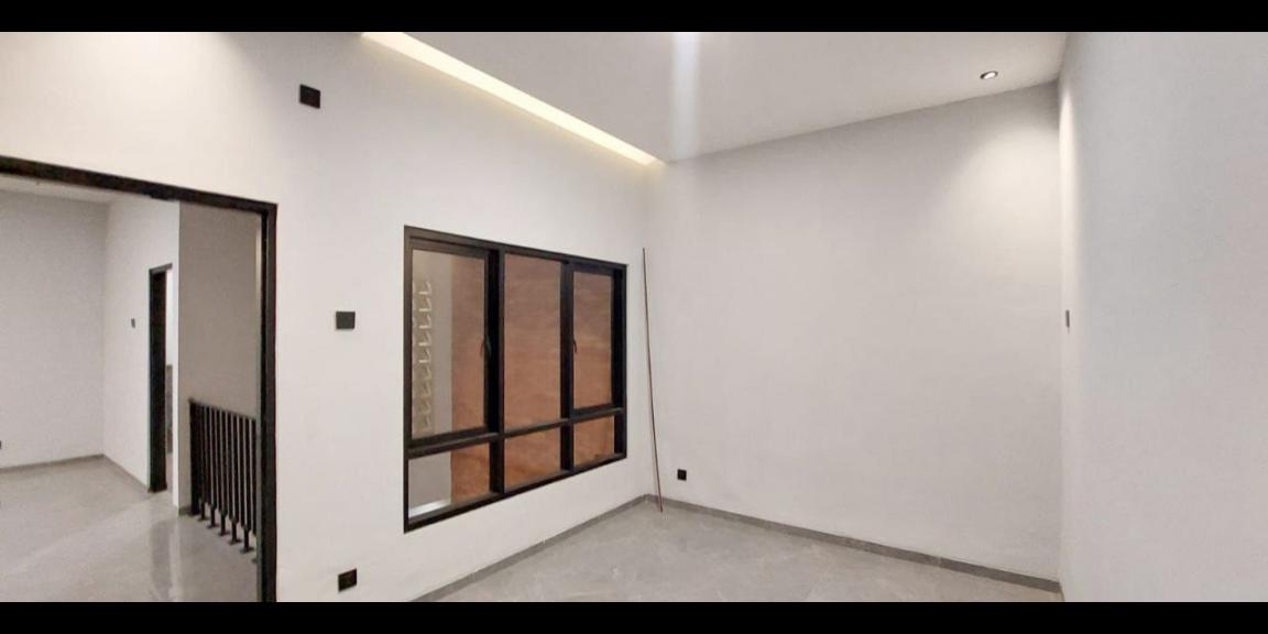 Rumah Modern Baru Gress Lokasi Strategis di Gayungsari Barat Surabaya Rumah Modern Baru Gress Lokasi Strategis di Gayungsari Barat Surabaya