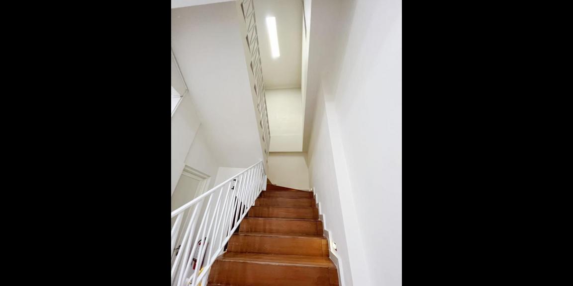 Rumah Modern Minimalis Semi Furnished Lokasi Sutorejo Utara Surabaya  Rumah Modern Minimalis Semi Furnished Lokasi Sutorejo Utara Surabaya