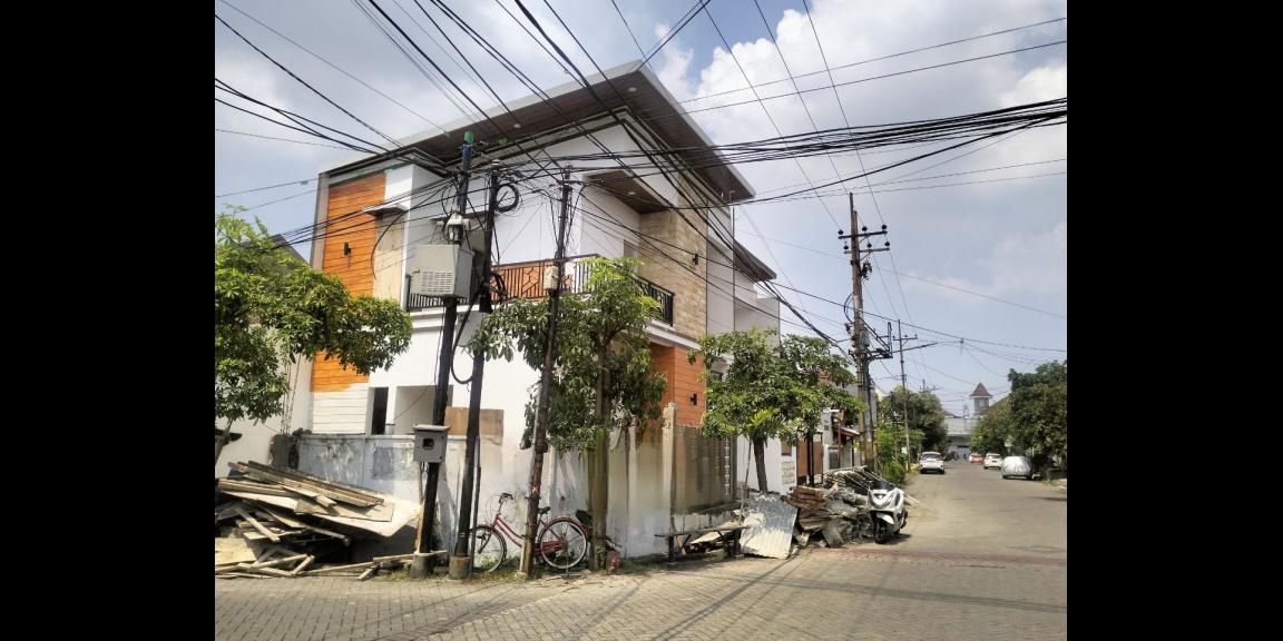 Rumah Hook Baru Gress Lokasi Super Strategis di Semolowaru Surabaya Rumah Hook Baru Gress Lokasi Super Strategis di Semolowaru Surabaya