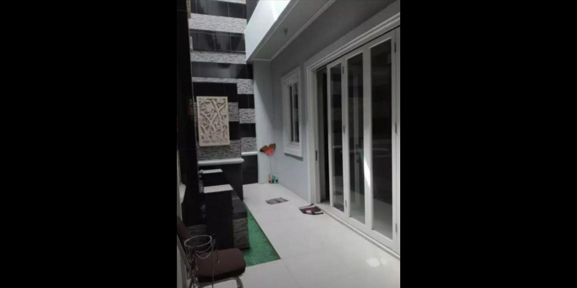 Rumah Semi Furnished Siap Huni Lokasi Pagesangan Baru Surabaya Rumah Semi Furnished Siap Huni Lokasi Pagesangan Baru Surabaya