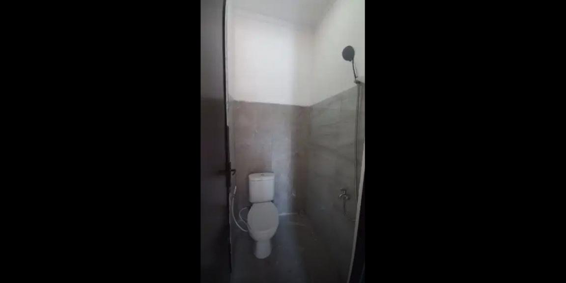 Rumah Baru 2 Lantai Perumahan Royal Paka Rungkut Surabaya Timur Rumah Baru 2 Lantai Perumahan Royal Paka Rungkut Surabaya Timur