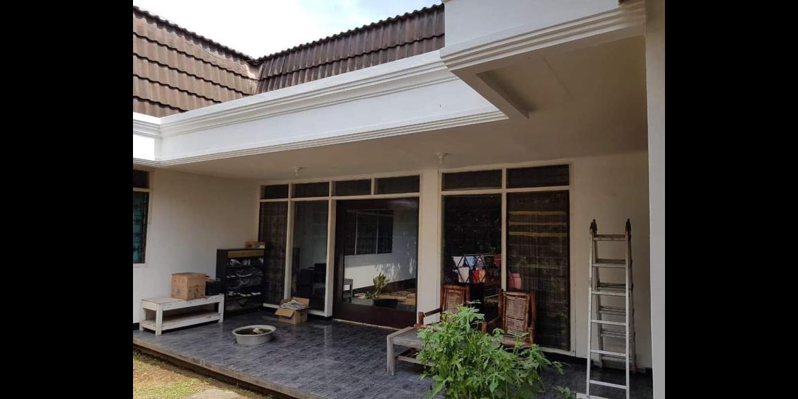 Rumah Luas Siap Huni Lokasi Kutisari Indah Surabaya Rumah Luas Siap Huni Lokasi Kutisari Indah Surabaya