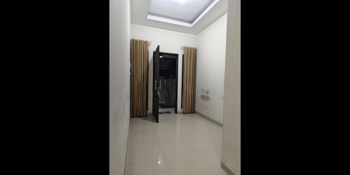 Rumah Siap Huni Lokasi Strategis di Bendul Merisi Surabaya Selatan Rumah Siap Huni Lokasi Strategis di Bendul Merisi Surabaya Selatan