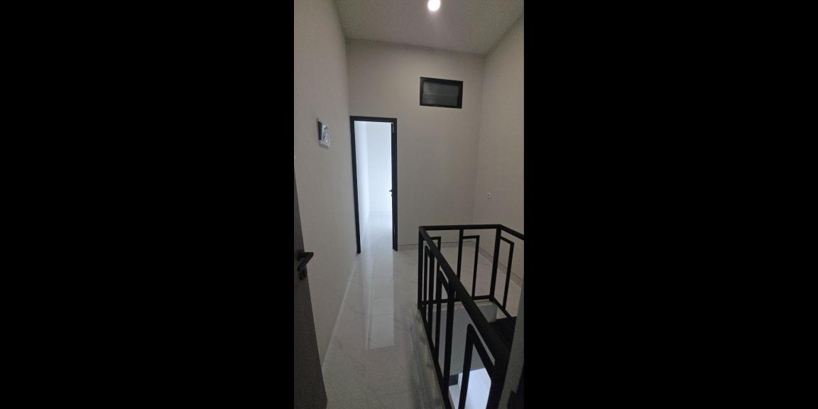 Rumah Modern Baru Gress Siap Huni Lokasi Baruk Utara Rungkut Surabaya Timur Rumah Modern Baru Gress Siap Huni Lokasi Baruk Utara Rungkut Surabaya Timur