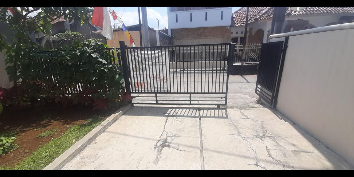 RUMAH BARU DUA LANTAI DI ARCAMANIK KOTA BANDUNG RUMAH BARU DUA LANTAI DI ARCAMANIK KOTA BANDUNG