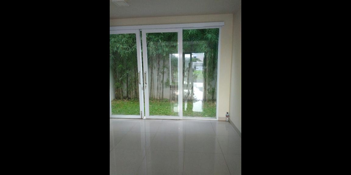 Rumah mewah 5 menit pintu toll andara Rumah mewah 5 menit pintu toll andara