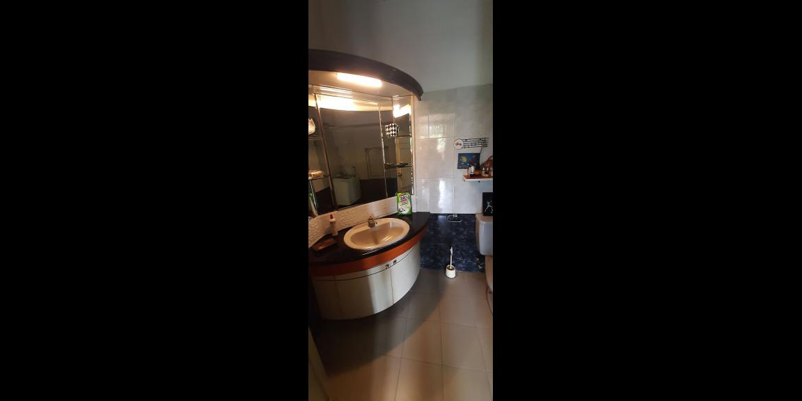 RUMAH DUA LANTAI GAYA AMERIKA SEMI FURNISHED SAYAP SETIABUDI BANDUNG RUMAH DUA LANTAI GAYA AMERIKA SEMI FURNISHED SAYAP SETIABUDI BANDUNG