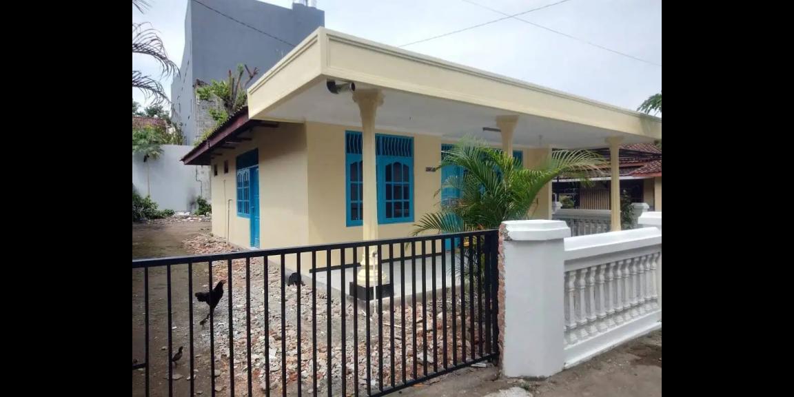 rumah dekat jl monjali sekitaran UGM, UNY, MUH1, JCM, 10menit dr pusat kota rumah dekat jl monjali sekitaran UGM, UNY, MUH1, JCM, 10menit dr pusat kota
