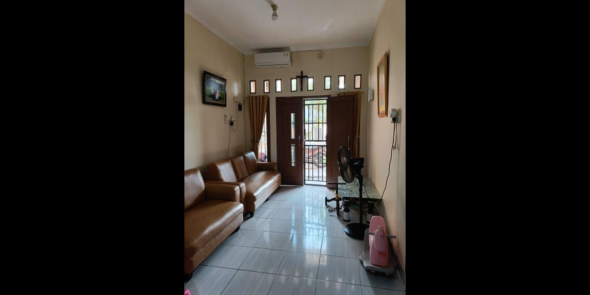 Dijual Rumah Siap Huni, Super Strategis, Nyaman, Aman dan Asri di The Palm Residence Dijual Rumah Siap Huni, Super Strategis, Nyaman, Aman dan Asri di The Palm Residence