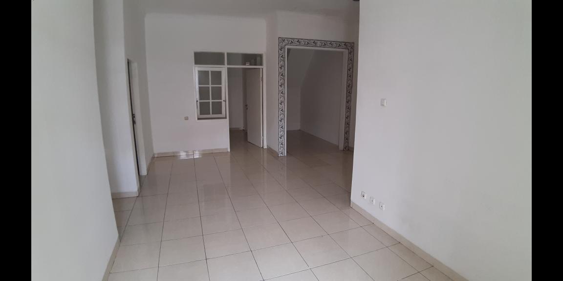 Disewakan Rumah 3 + 1 Kamar Tidur Bukit Serpong Mas Tangerang Selatan Disewakan Rumah 3 + 1 Kamar Tidur Bukit Serpong Mas Tangerang Selatan