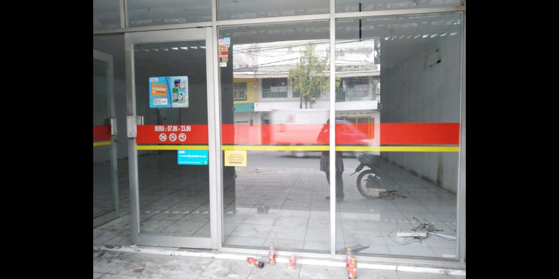 Sewa Ruko Ex Alfamart 2 Lantai Murah Lokasi Strategis Dekat Alun-alun Kota Malang Sewa Ruko Ex Alfamart 2 Lantai Murah Lokasi Strategis Dekat Alun-alun Kota Malang