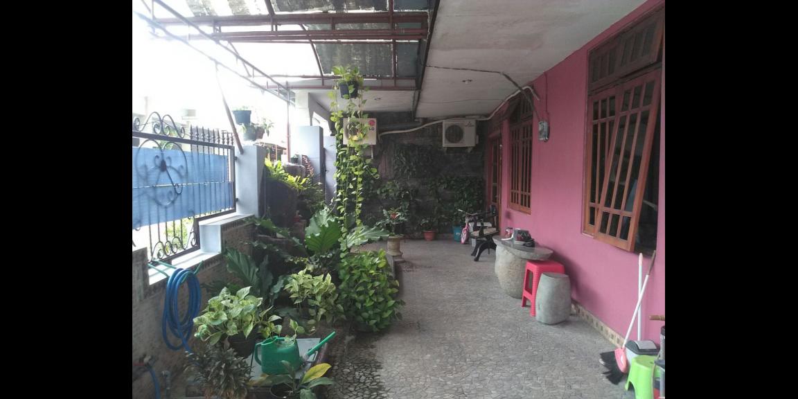 Dijual Rumah Pojok Luas dan nyaman di Pongangan Indah-PPI Manyar Gresik Dijual Rumah Pojok Luas dan nyaman di Pongangan Indah-PPI Manyar Gresik