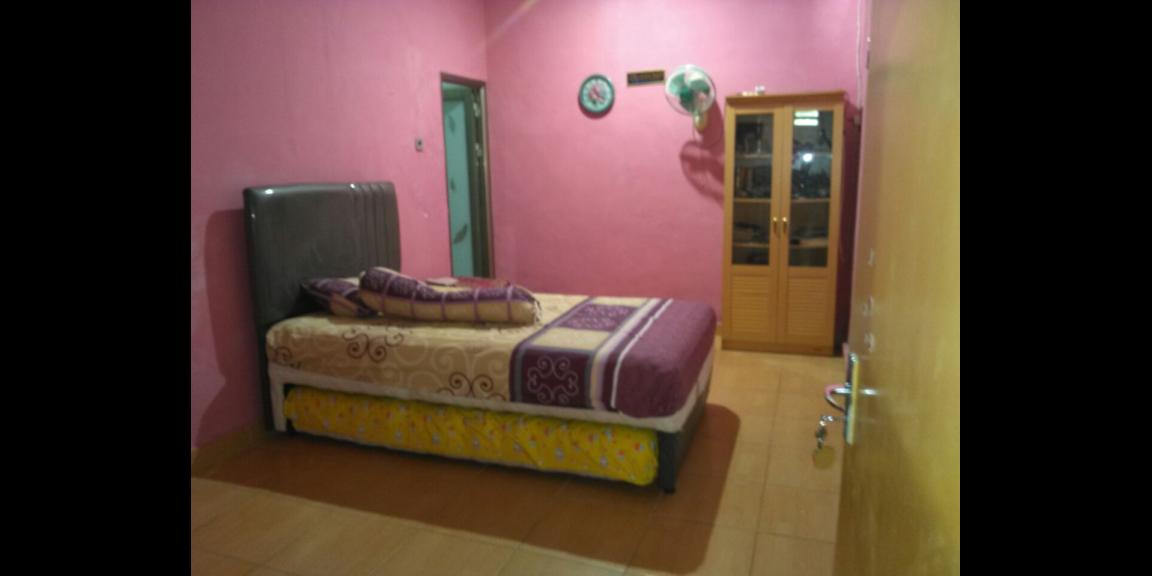 Dijual Rumah Pojok Luas dan nyaman di Pongangan Indah-PPI Manyar Gresik Dijual Rumah Pojok Luas dan nyaman di Pongangan Indah-PPI Manyar Gresik