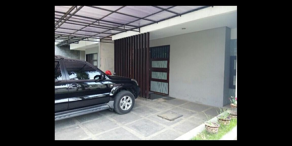 Jarang Ada! Jual Rumah Tengah Kota Gresik di Perumahan Sarmada Regency - Foto 001 Jarang Ada! Jual Rumah Tengah Kota Gresik di Perumahan Sarmada Regency - Foto 001