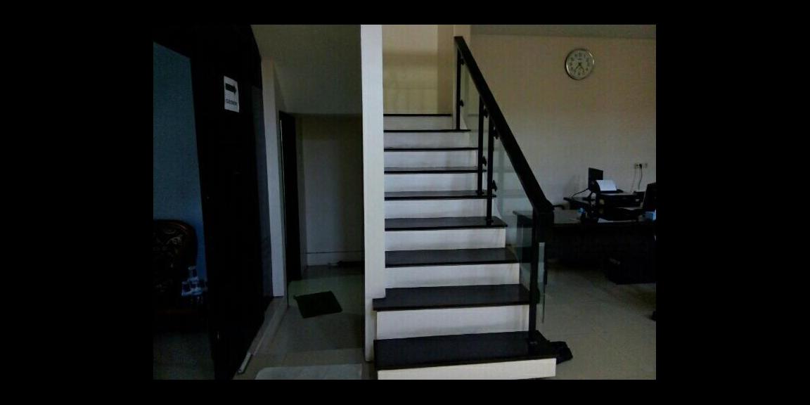 Jarang Ada! Jual Rumah Tengah Kota Gresik di Perumahan Sarmada Regency - Foto 005 Jarang Ada! Jual Rumah Tengah Kota Gresik di Perumahan Sarmada Regency - Foto 005