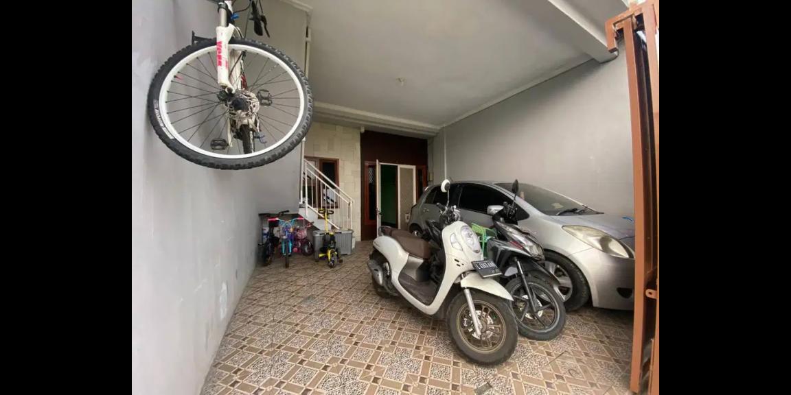 Rumah Modern Minimalis 3 lantai Siap Huni Di Wonorejo Selatan Rungkut Surabaya Timur Rumah Modern Minimalis 3 lantai Siap Huni Di Wonorejo Selatan Rungkut Surabaya Timur