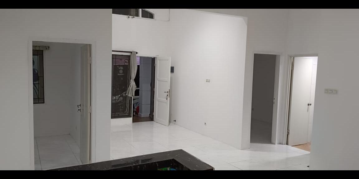 Dijual Rumah Siap Huni Baru Renovasi Strategis di Bukit Palma Citraland Surabaya Barat Dijual Rumah Siap Huni Baru Renovasi Strategis di Bukit Palma Citraland Surabaya Barat