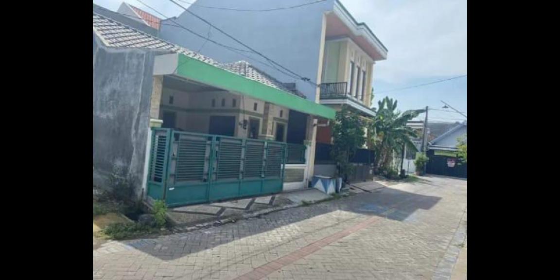 Rumah Dijual Siap Huni Lokasi Sangat Strategis Dekat Bandara Juanda Sidoarjo Rumah Dijual Siap Huni Lokasi Sangat Strategis Dekat Bandara Juanda Sidoarjo