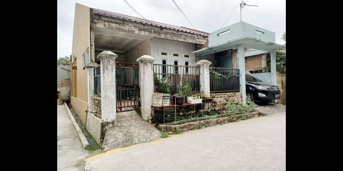 Rumah Dijual Dekat Summarecon Mall Serpong Tangerang Posisi Hook dan Strategis Rumah Dijual Dekat Summarecon Mall Serpong Tangerang Posisi Hook dan Strategis