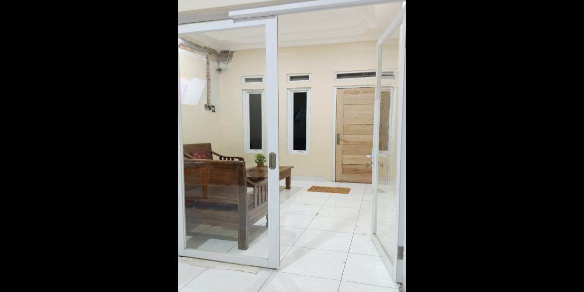 Rumah Dijual Dekat Summarecon Mall Serpong Tangerang Posisi Hook dan Strategis Rumah Dijual Dekat Summarecon Mall Serpong Tangerang Posisi Hook dan Strategis