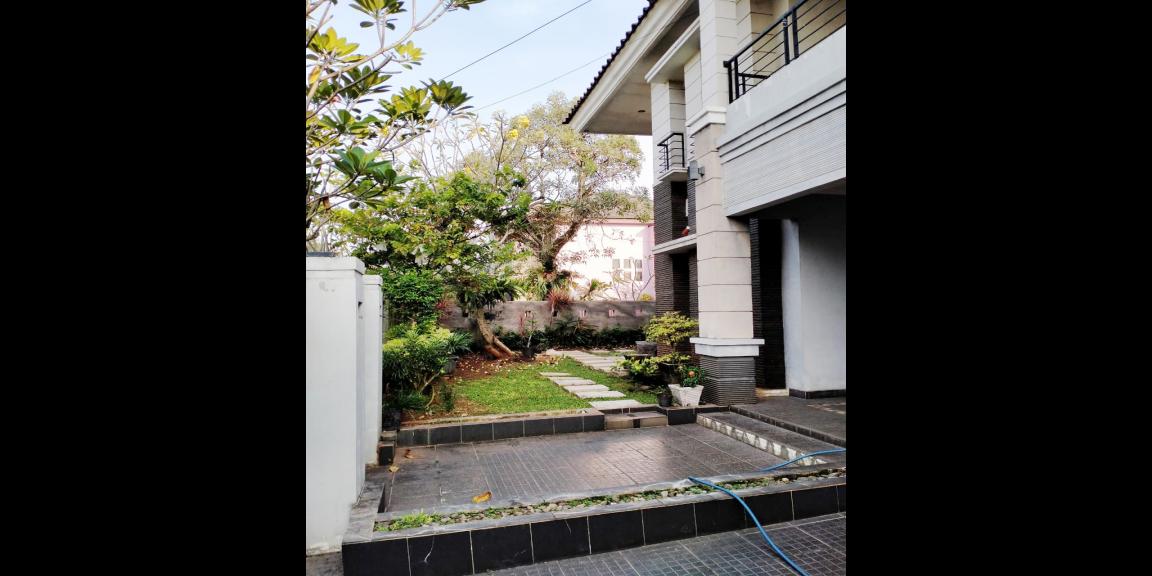 Rumah Dijual di BSD City Tangerang Selatan Dekat AEON Mall BSD dan Eka Hospital BSD Rumah Dijual di BSD City Tangerang Selatan Dekat AEON Mall BSD dan Eka Hospital BSD