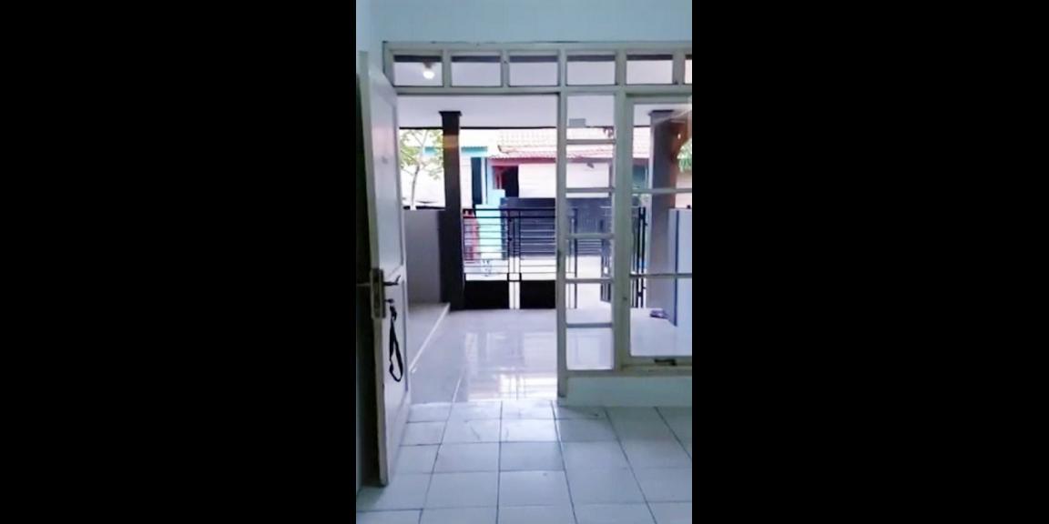 Dijual 2 Rumah Sangat Murah di Cibitung Bekasi Posisi Hook Ada Kelebihan Tanah Dijual 2 Rumah Sangat Murah di Cibitung Bekasi Posisi Hook Ada Kelebihan Tanah