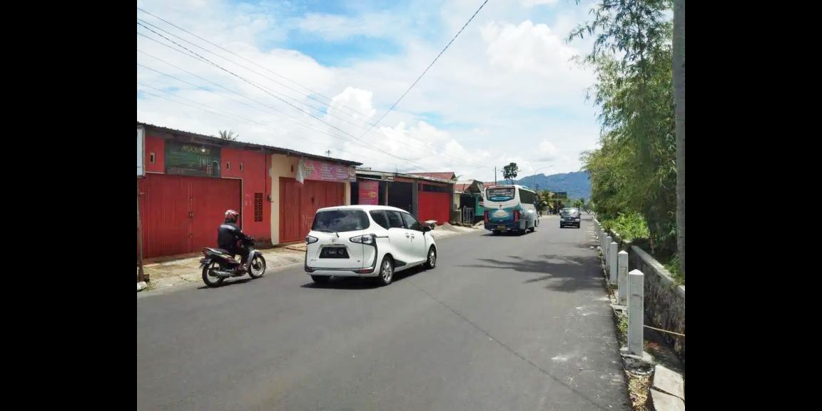 Jual Rumah di Pinggir Jalan Raya Borobudur Km 3 Magelang Deket Pintu Tol Jual Rumah di Pinggir Jalan Raya Borobudur Km 3 Magelang Deket Pintu Tol