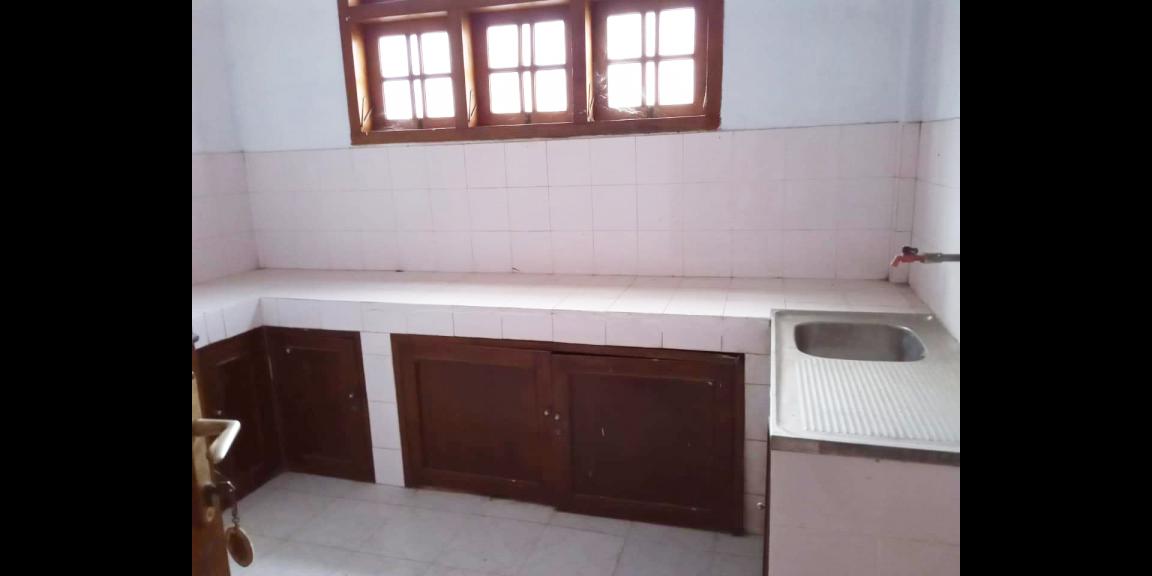 Jual Rumah 2 Lantai Murah Dengan Tanah Yang Luas di Jl. Raya Situbondo - Banyuwangi Jual Rumah 2 Lantai Murah Dengan Tanah Yang Luas di Jl. Raya Situbondo - Banyuwangi