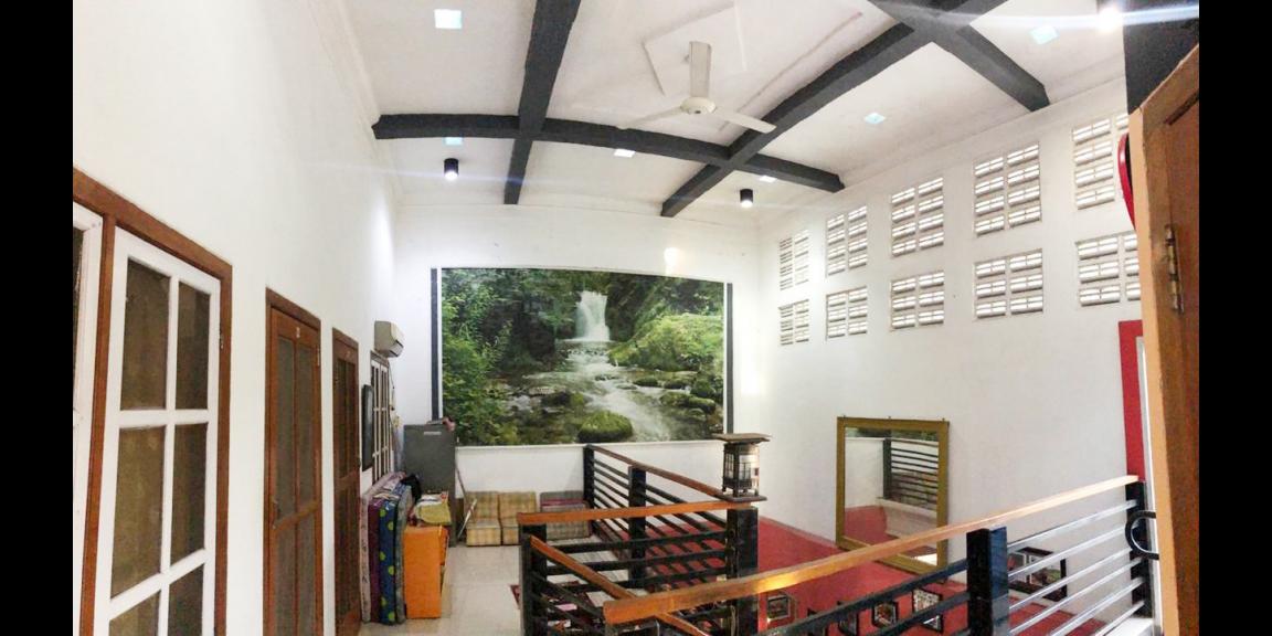 Rumah Dijual 3 Lt Plus Kost2an 24 Kamar dan Toko Strategis Dekat Alun-Alun Kota Kediri Rumah Dijual 3 Lt Plus Kost2an 24 Kamar dan Toko Strategis Dekat Alun-Alun Kota Kediri