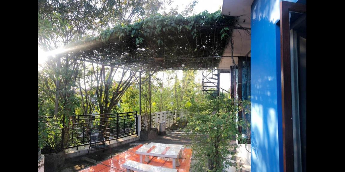 Rumah Dijual 3 Lt Plus Kost2an 24 Kamar dan Toko Strategis Dekat Alun-Alun Kota Kediri Rumah Dijual 3 Lt Plus Kost2an 24 Kamar dan Toko Strategis Dekat Alun-Alun Kota Kediri