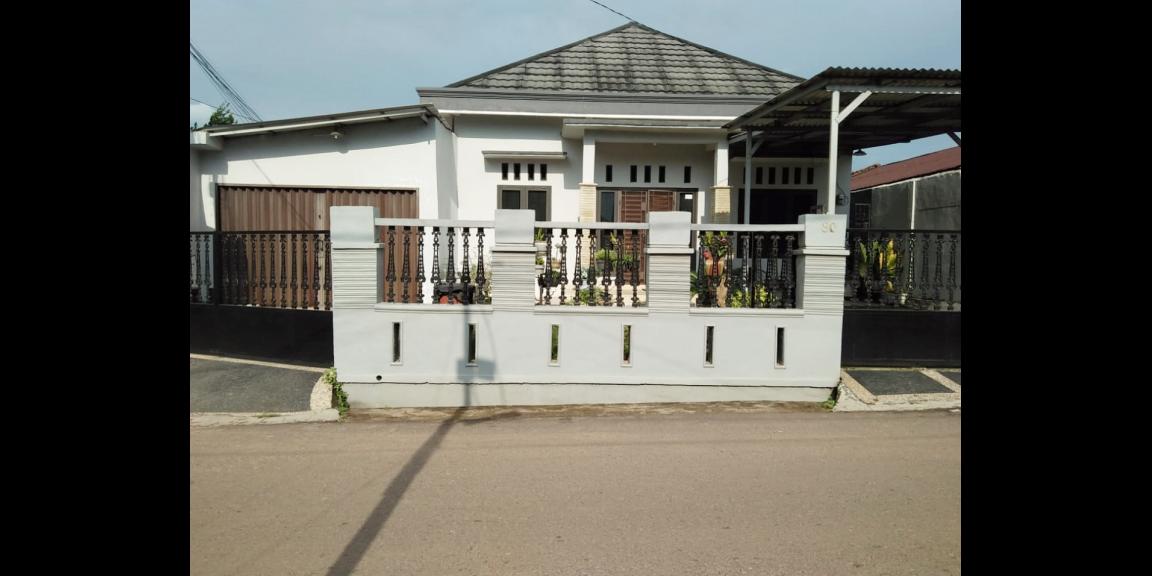 Jual Rumah Mewah Murah Posisi Hook Pinggir Jalan Dekat PTC Mall Kota Palembang Jual Rumah Mewah Murah Posisi Hook Pinggir Jalan Dekat PTC Mall Kota Palembang