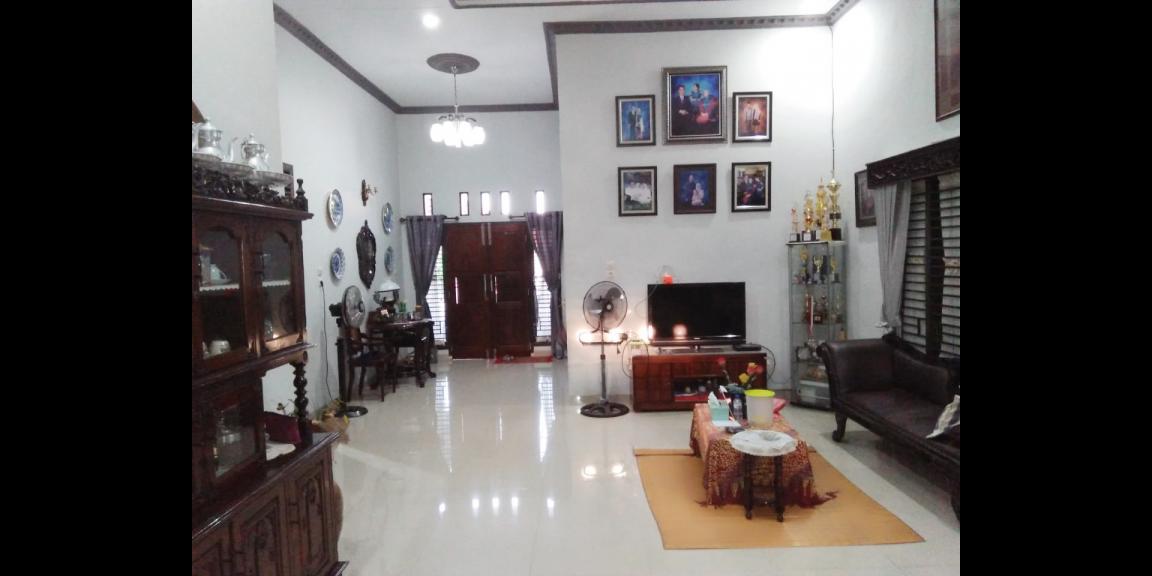 Jual Rumah Mewah Murah Posisi Hook Pinggir Jalan Dekat PTC Mall Kota Palembang Jual Rumah Mewah Murah Posisi Hook Pinggir Jalan Dekat PTC Mall Kota Palembang