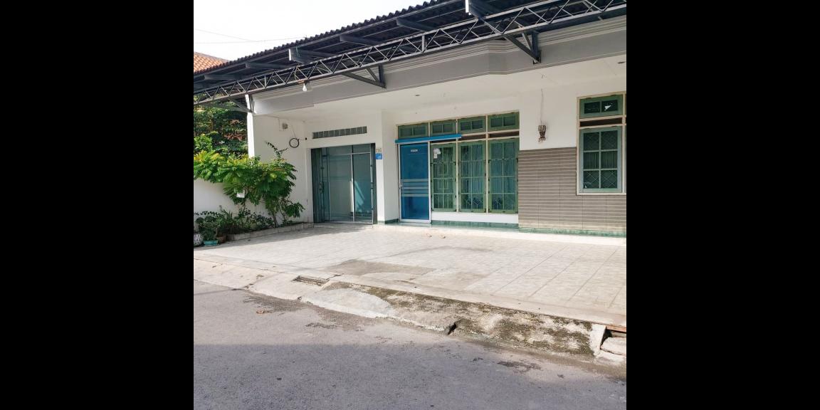 Dijual Rumah Siap Huni Bisa Buat Kantor Lokasi Strategis di Tengah Kota Semarang Dijual Rumah Siap Huni Bisa Buat Kantor Lokasi Strategis di Tengah Kota Semarang