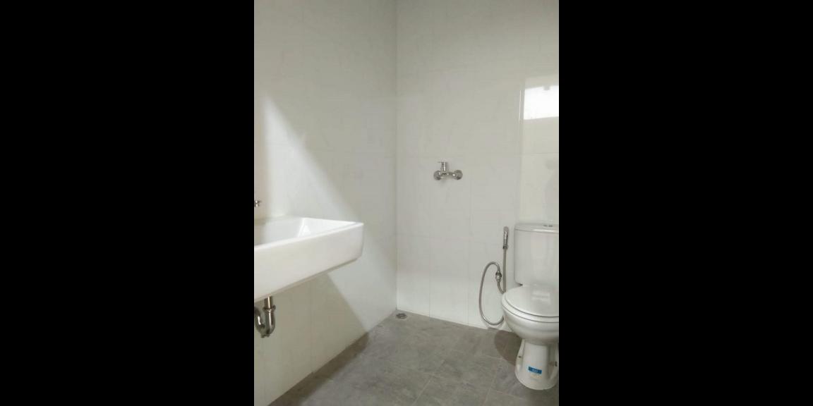 Dipasarkan Rumah 2 Lantai Siap Huni dan Strategis Dipasarkan Rumah 2 Lantai Siap Huni dan Strategis