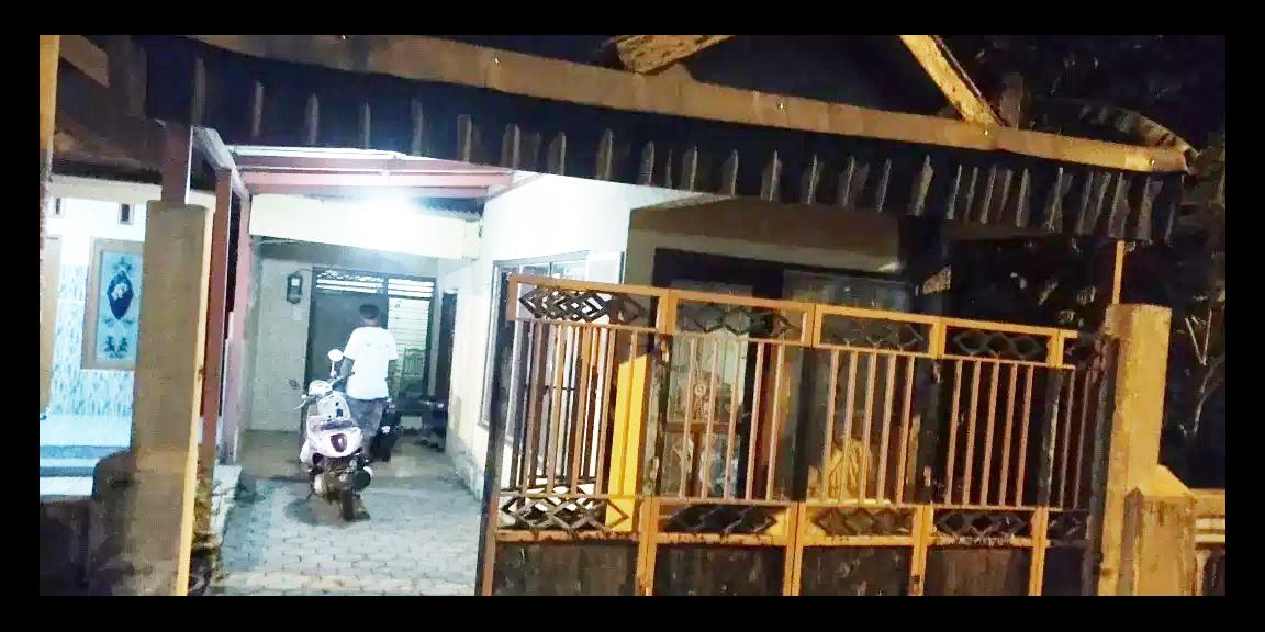 Dijual Rumah Kampung Plus Toko di Mojokerto Dekat Pusdik Brimob Watukosek Dijual Rumah Kampung Plus Toko di Mojokerto Dekat Pusdik Brimob Watukosek