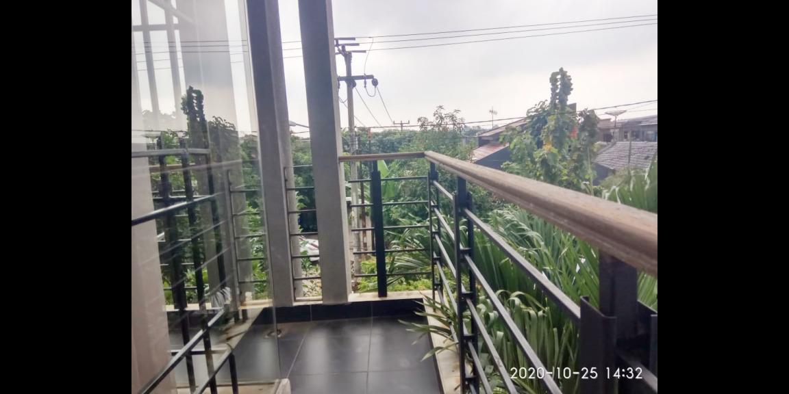 Dijual Rumah 2 Lantai Semi Furnished Lokasi Strategis di Mustikajaya Bekasi Timur Dijual Rumah 2 Lantai Semi Furnished Lokasi Strategis di Mustikajaya Bekasi Timur