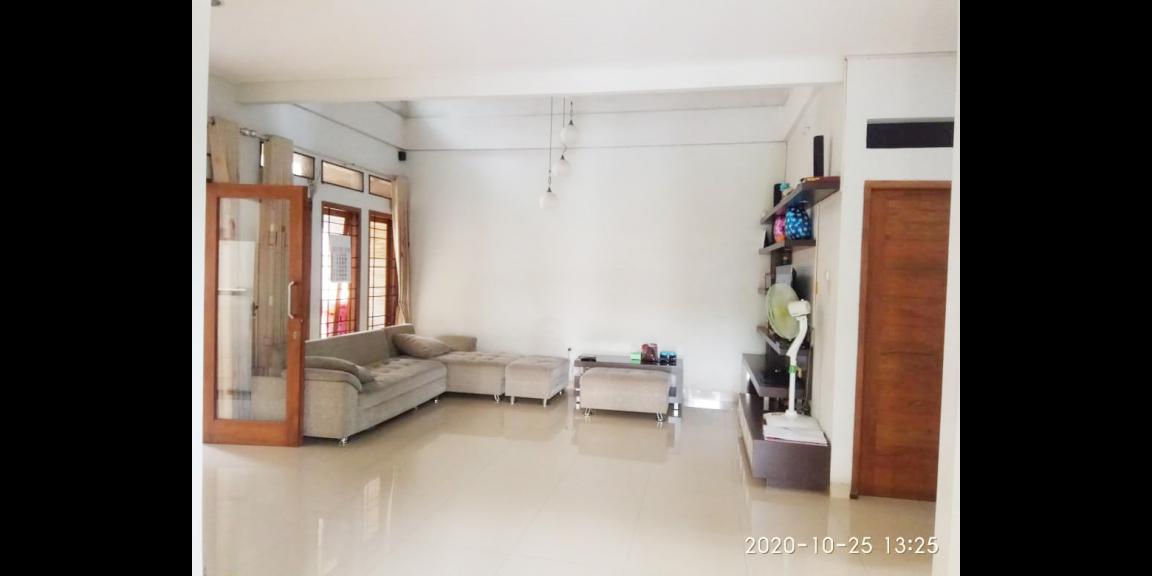 Dijual Rumah 2 Lantai Semi Furnished Lokasi Strategis di Mustikajaya Bekasi Timur Dijual Rumah 2 Lantai Semi Furnished Lokasi Strategis di Mustikajaya Bekasi Timur