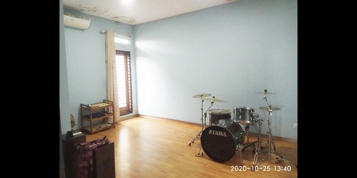 Dijual Rumah 2 Lantai Semi Furnished Lokasi Strategis di Mustikajaya Bekasi Timur Dijual Rumah 2 Lantai Semi Furnished Lokasi Strategis di Mustikajaya Bekasi Timur