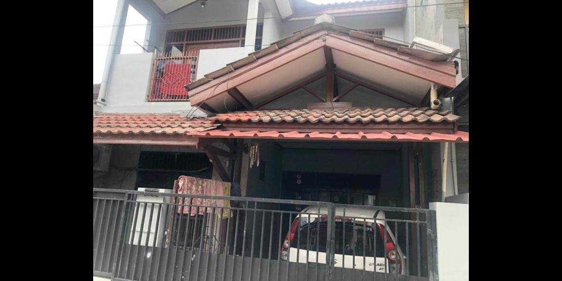 Rumah Dijual 2 Lantai di Perumahan Pondok Surya Karang Tengah Ciledug Tangerang Rumah Dijual 2 Lantai di Perumahan Pondok Surya Karang Tengah Ciledug Tangerang