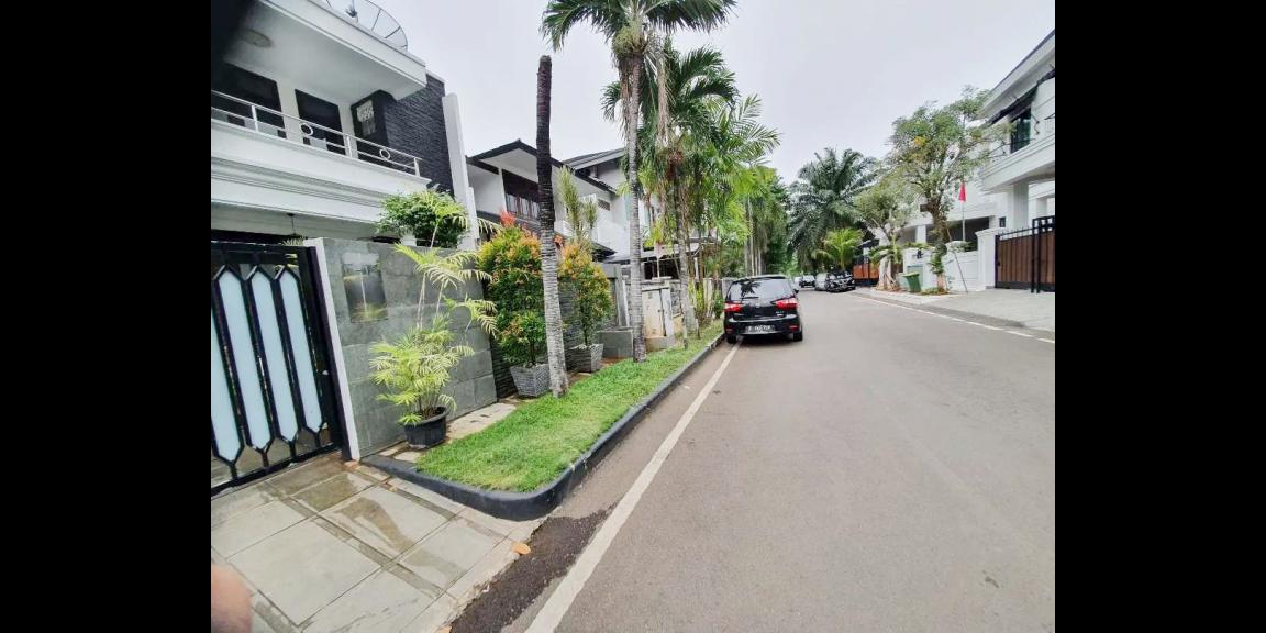 Dijual Rumah Mewah 2,5 Lantai di Rawamangun Dekat UNJ dan Kantor BPKP Pusat Dijual Rumah Mewah 2,5 Lantai di Rawamangun Dekat UNJ dan Kantor BPKP Pusat