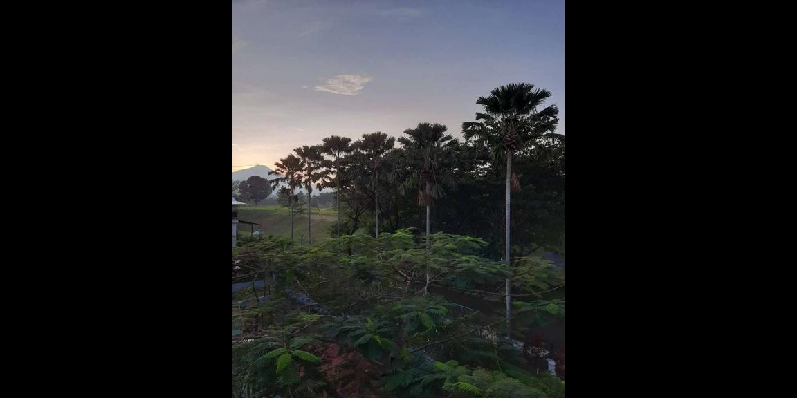 Dijual Rumah Mewah 3 Lantai di Bukit Kawanua Golf Residence Grand Kawanua Manado Dijual Rumah Mewah 3 Lantai di Bukit Kawanua Golf Residence Grand Kawanua Manado