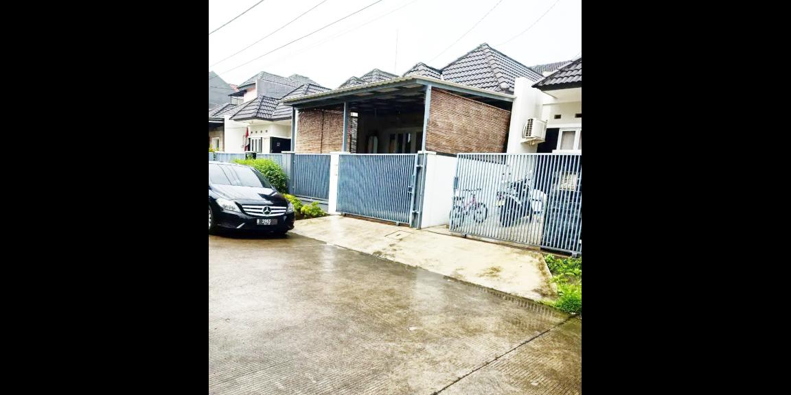 Rumah Dijual di Perumahan Palem Semi Karawaci Dekat Supermal Karawaci Tangerang Rumah Dijual di Perumahan Palem Semi Karawaci Dekat Supermal Karawaci Tangerang