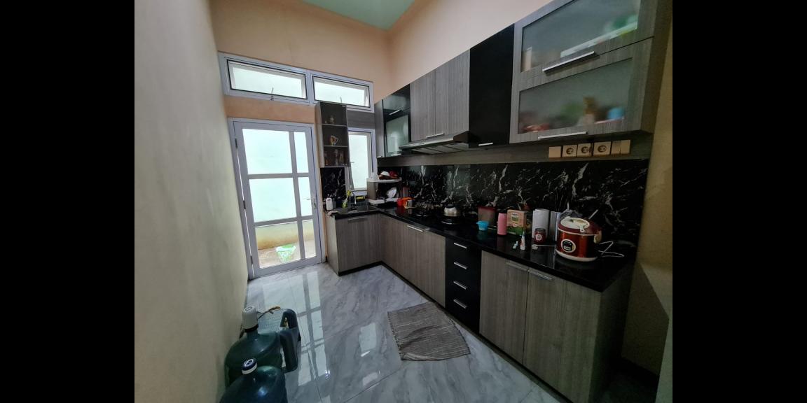 Rumah Murah 2 Lantai Siap Huni Lokasi Rungkut Menanggal Harapan Surabaya Timur Rumah Murah 2 Lantai Siap Huni Lokasi Rungkut Menanggal Harapan Surabaya Timur