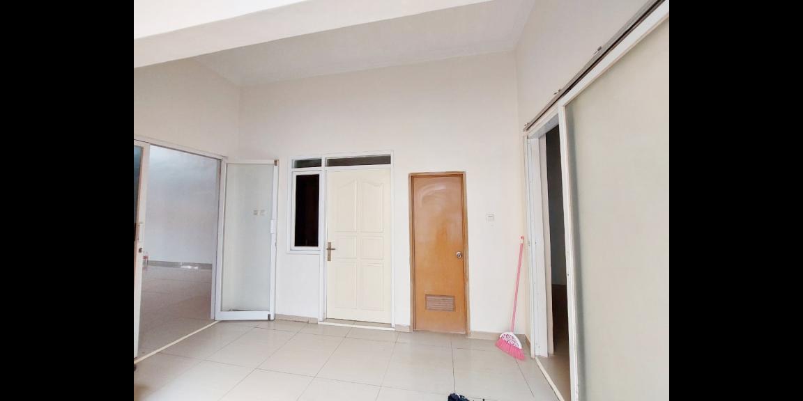 Rumah Disewakan Dekat ITC Permata Hijau dan Universitas Bina Nusantara Jakarta Barat Rumah Disewakan Dekat ITC Permata Hijau dan Universitas Bina Nusantara Jakarta Barat