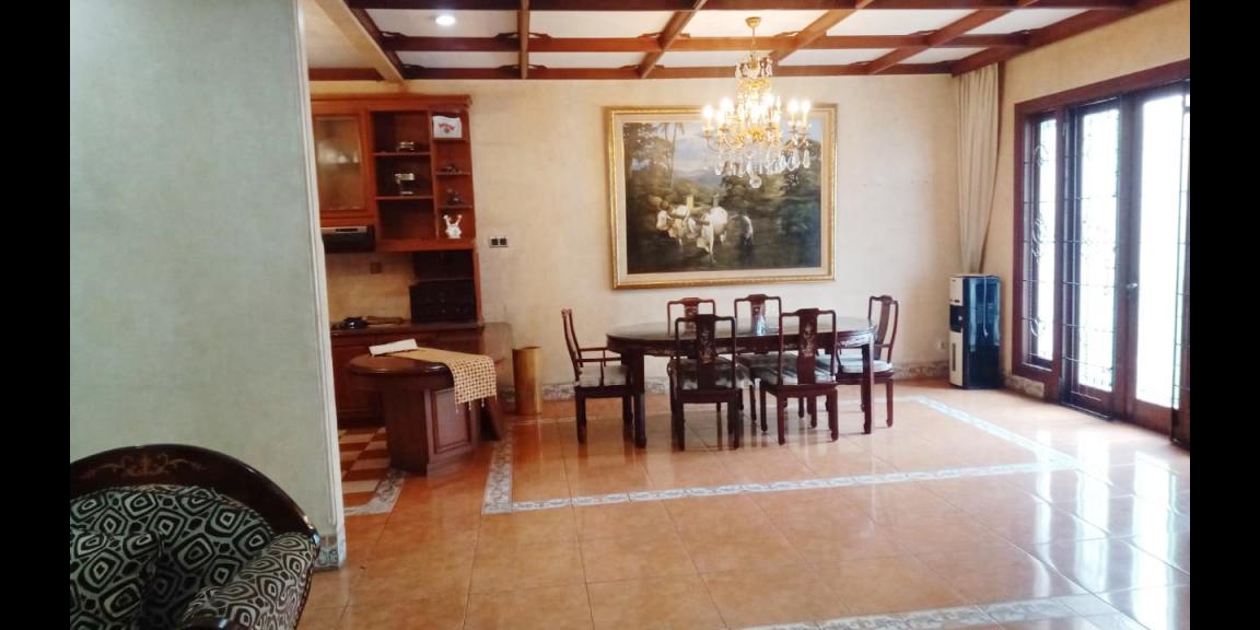 Sewa Rumah Mewah di Jl. Alam Segar 1 Dekat Pondok Indah Mall Jakarta Selatan Sewa Rumah Mewah di Jl. Alam Segar 1 Dekat Pondok Indah Mall Jakarta Selatan
