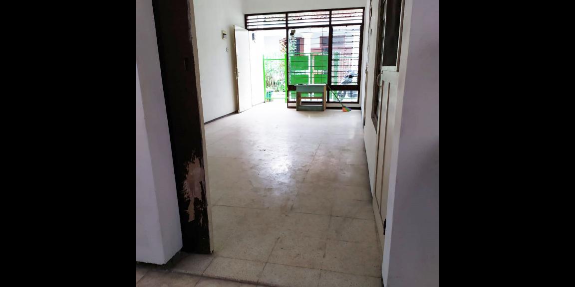 Rumah Kontrakan Dekat Tunjungan Plaza dan Stasiun Pasar Turi Kota Surabaya Rumah Kontrakan Dekat Tunjungan Plaza dan Stasiun Pasar Turi Kota Surabaya